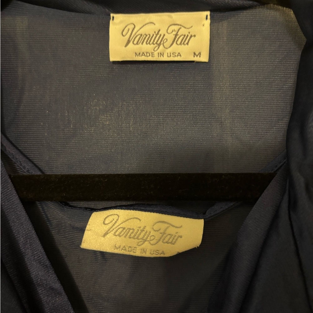 Elegant Vanity Fair Navy nightgown and robe - Picture 6 of 6